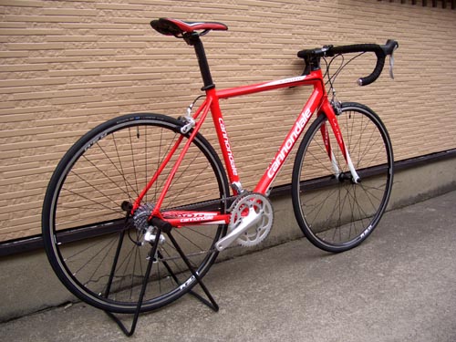 キャノンデール　CAAD8 フィジークサドル　2011モデル　完成車 キャノンデール CAAD8 フィジークサドル 2011モデル 完成車
